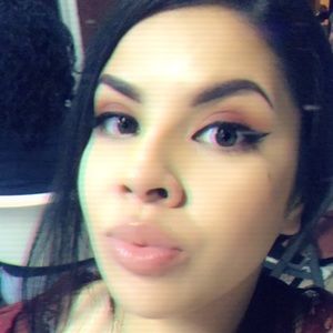 Meet your Posher, Ana